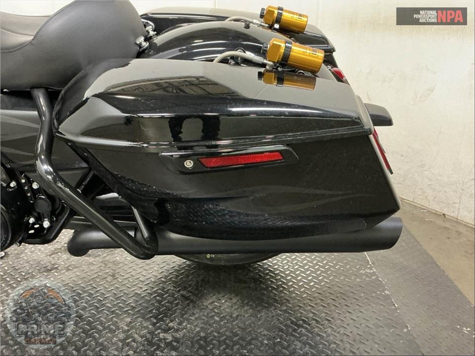 2025 Harley-Davidson FLHX STREET GLIDE — фото 14