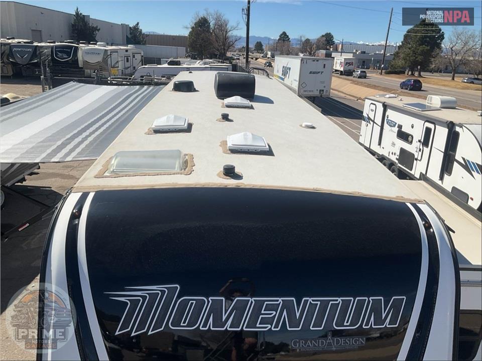 2021 Grand Design Recreational Vehicles M-30G - MOMENTUM TOY HAULER SERIES — фото 32