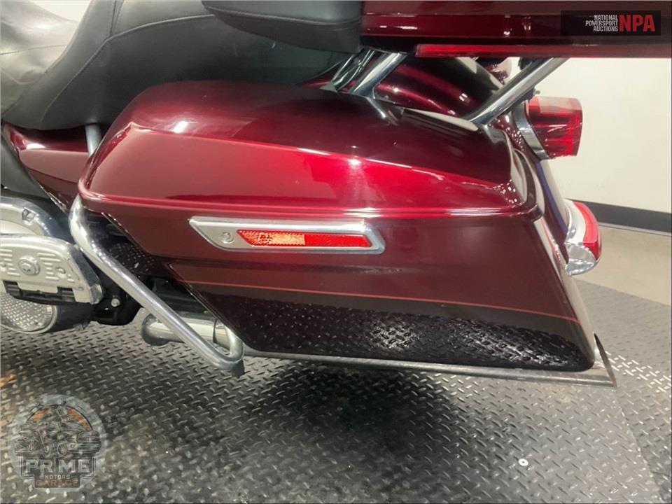 2015 Harley-Davidson FLHTK ELECTRA GLIDE ULTRA LIMITED — фото 26