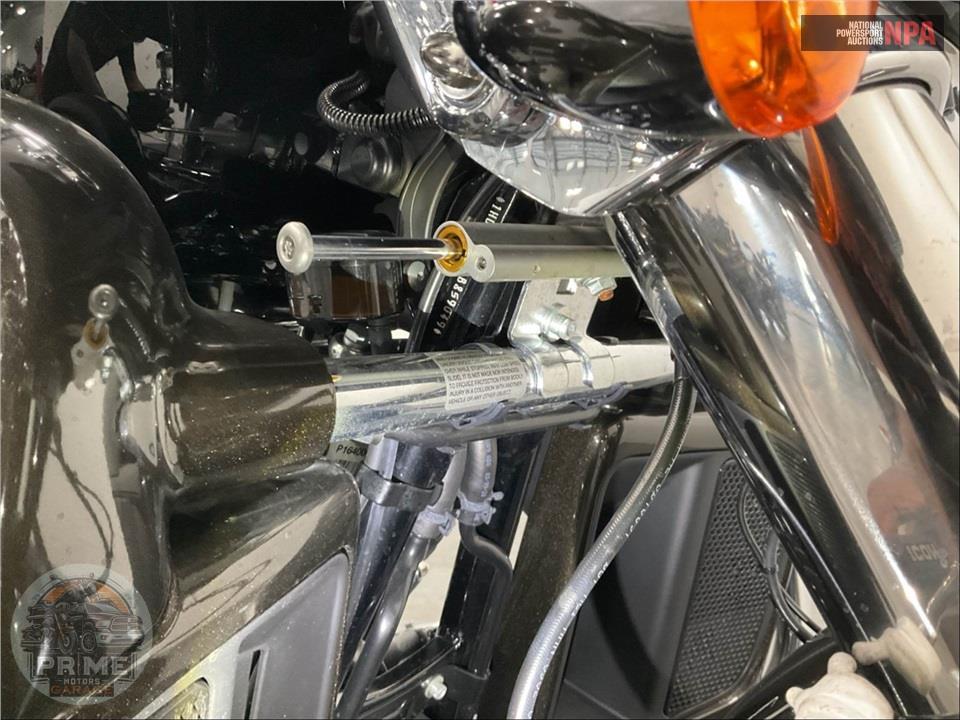 2020 Harley-Davidson FLHTCUTG TRI GLIDE ULTRA — фото 12