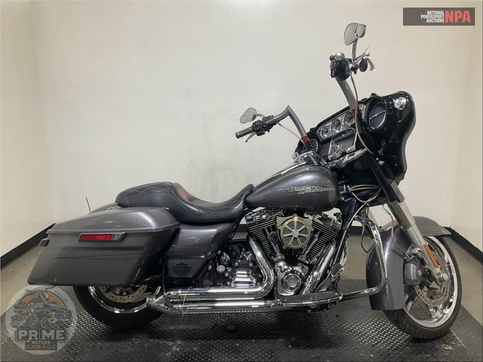 2014 Harley-Davidson FLHXS STREET GLIDE — фото 1