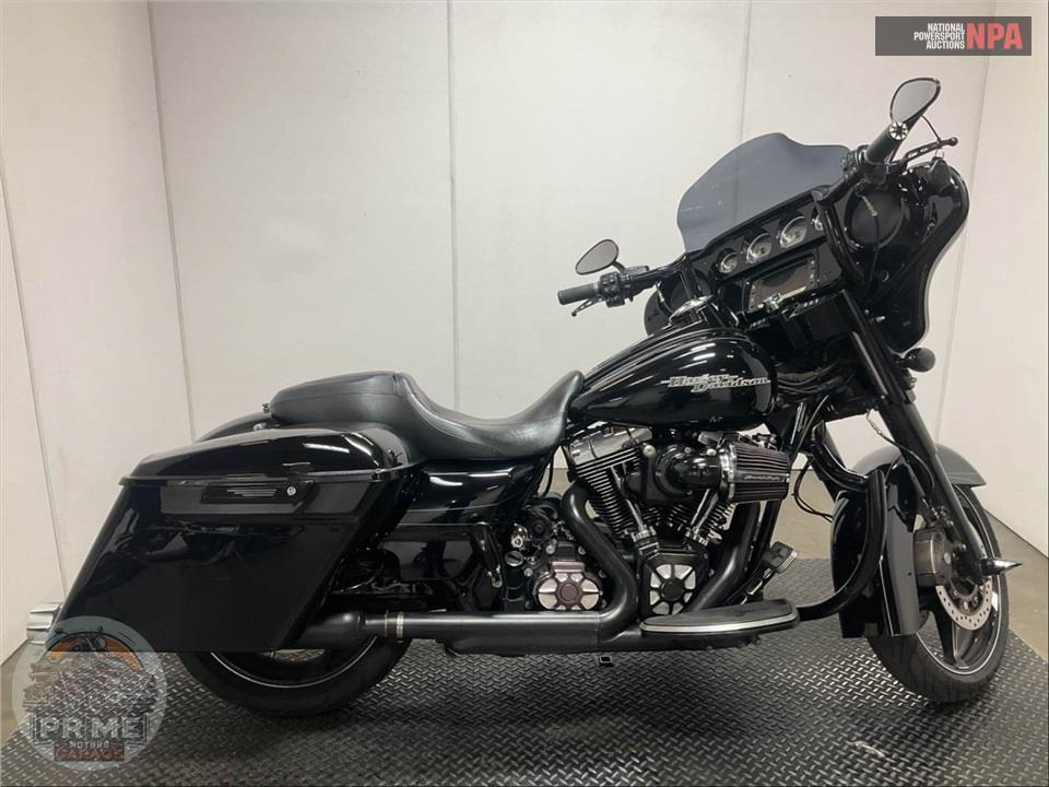 2016 Harley-Davidson FLHXS STREET GLIDE SPECIAL — фото 1