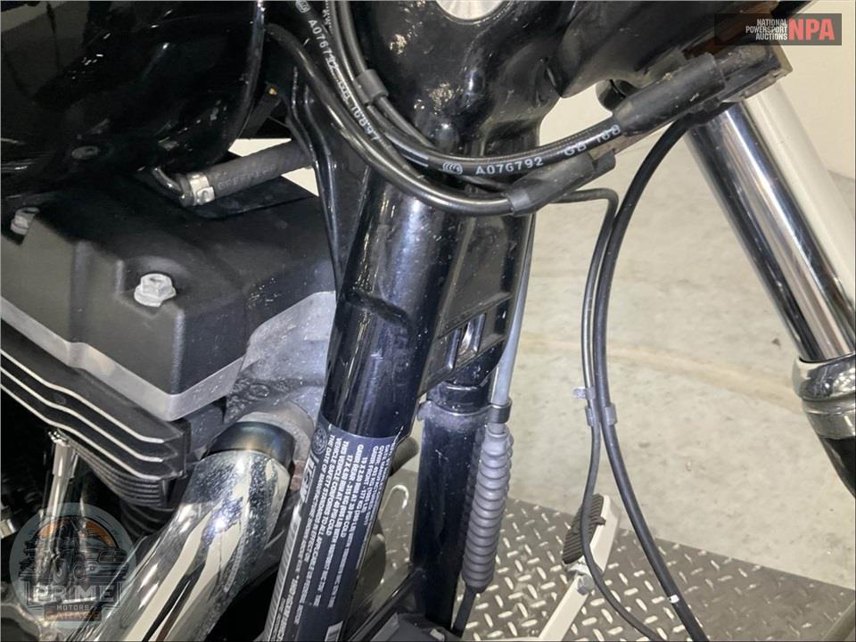 2017 Harley-Davidson FXDB STREET BOB — фото 11