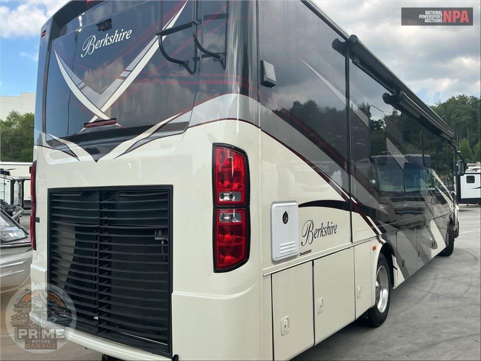 2018 Berkshire M-38A 340HP CUMMINS — фото 3