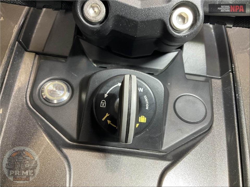 2017 Can-Am SPYDER F3 SE6 LIMITED — фото 11