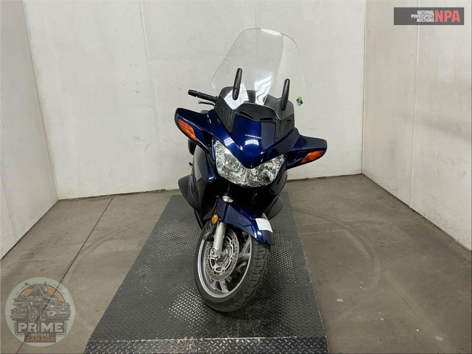 2004 Honda ST1300 A4 ABS — фото 2