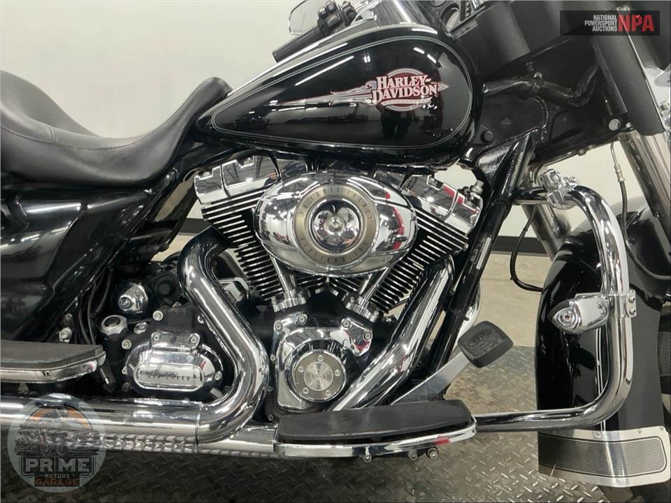 2009 Harley-Davidson FLHTC ELECTRA GLIDE CLASSIC — фото 6