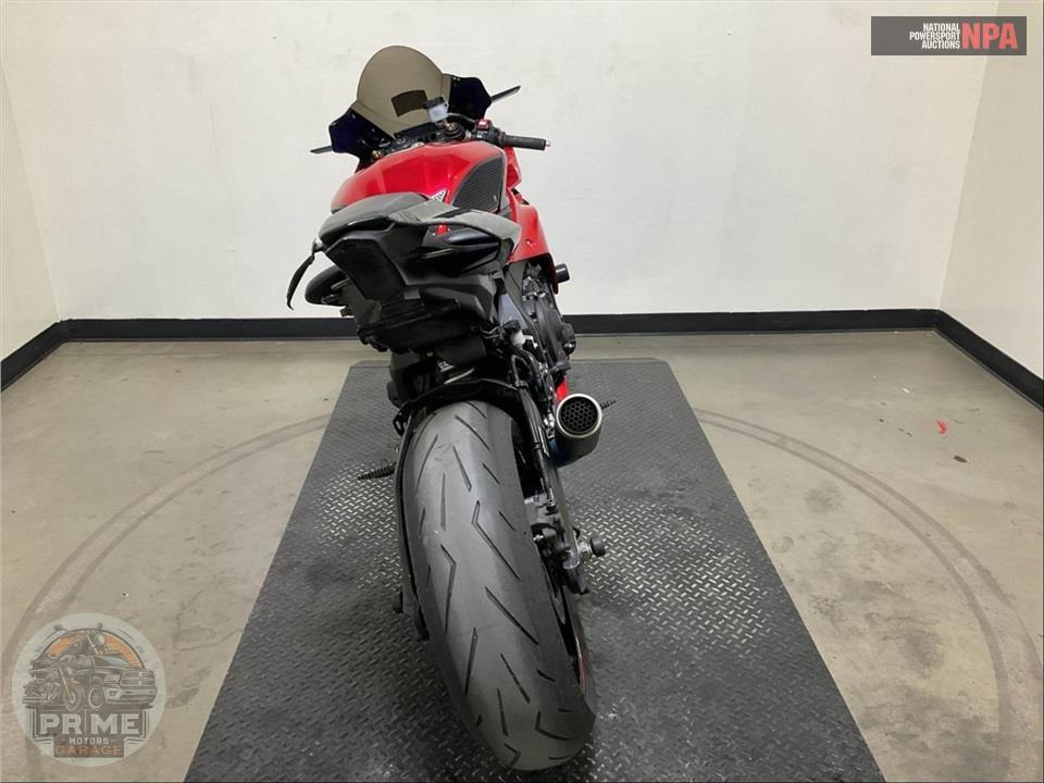 2021 Yamaha YZF-R1 — фото 4