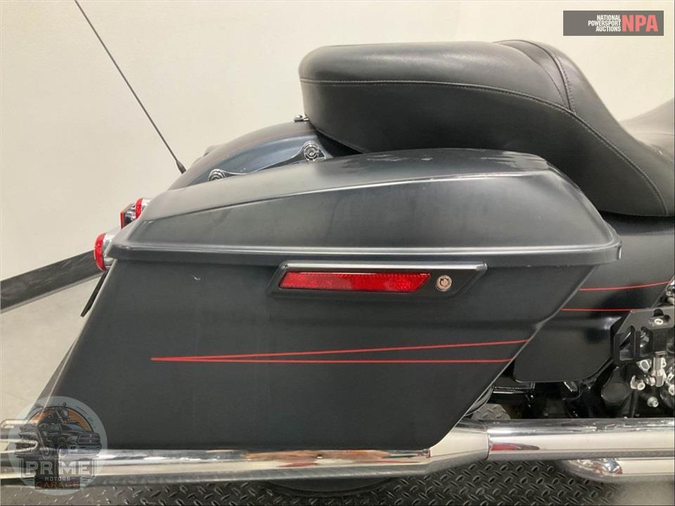 2016 Harley-Davidson FLHXS STREET GLIDE SPECIAL — фото 35