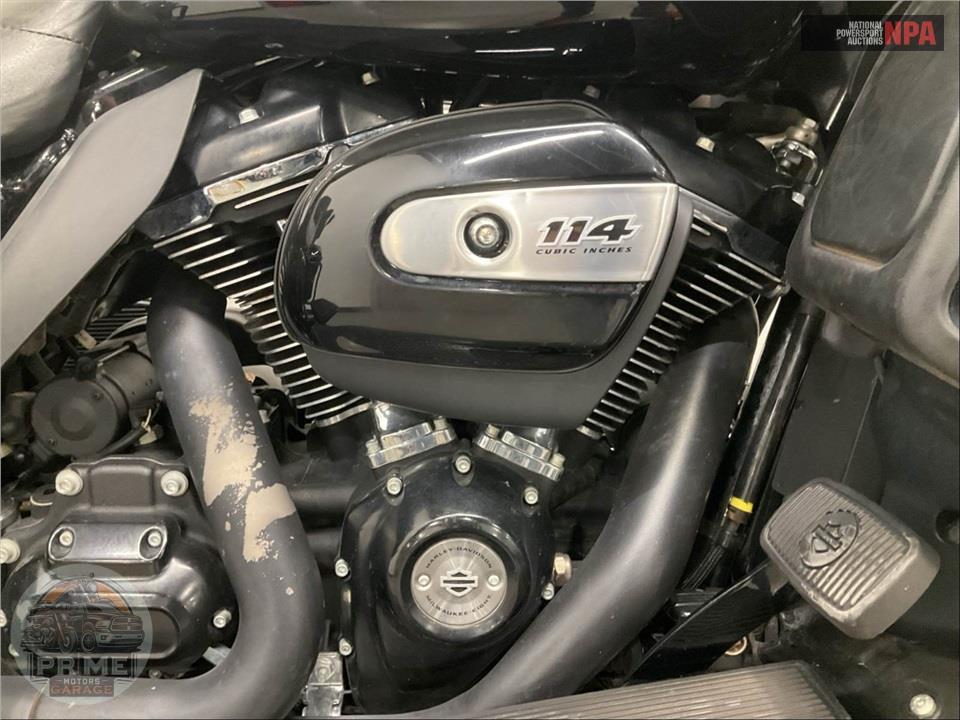 2023 Harley-Davidson FLTRK ROAD GLIDE LIMITED — фото 6