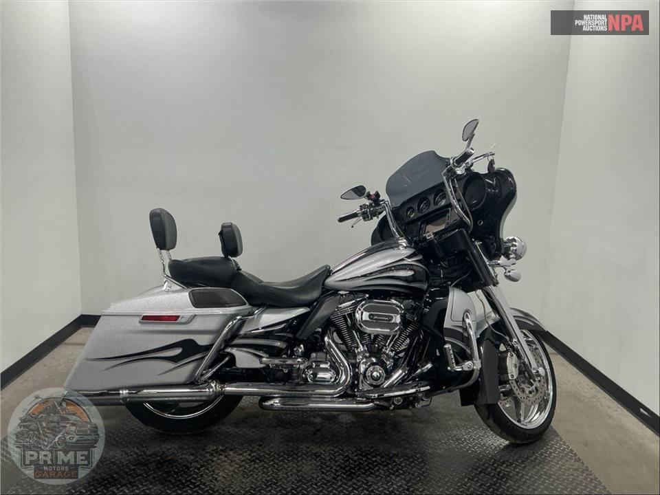 2015 Harley-Davidson FLHXSE CVO STREET GLIDE SPECIAL — фото 1