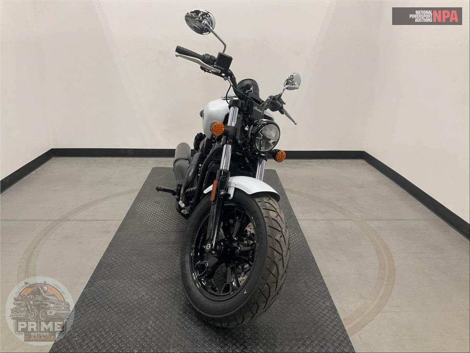 2025 Indian Motorcycle SCOUT SIXTY BOBBER LIMITED (SMOKE) — фото 2