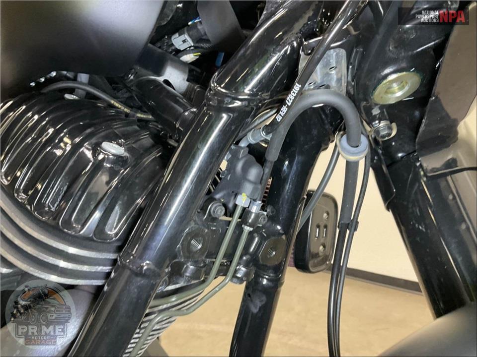 2023 Indian Motorcycle CHIEF BOBBER DARK HORSE (SMOKE) — фото 13