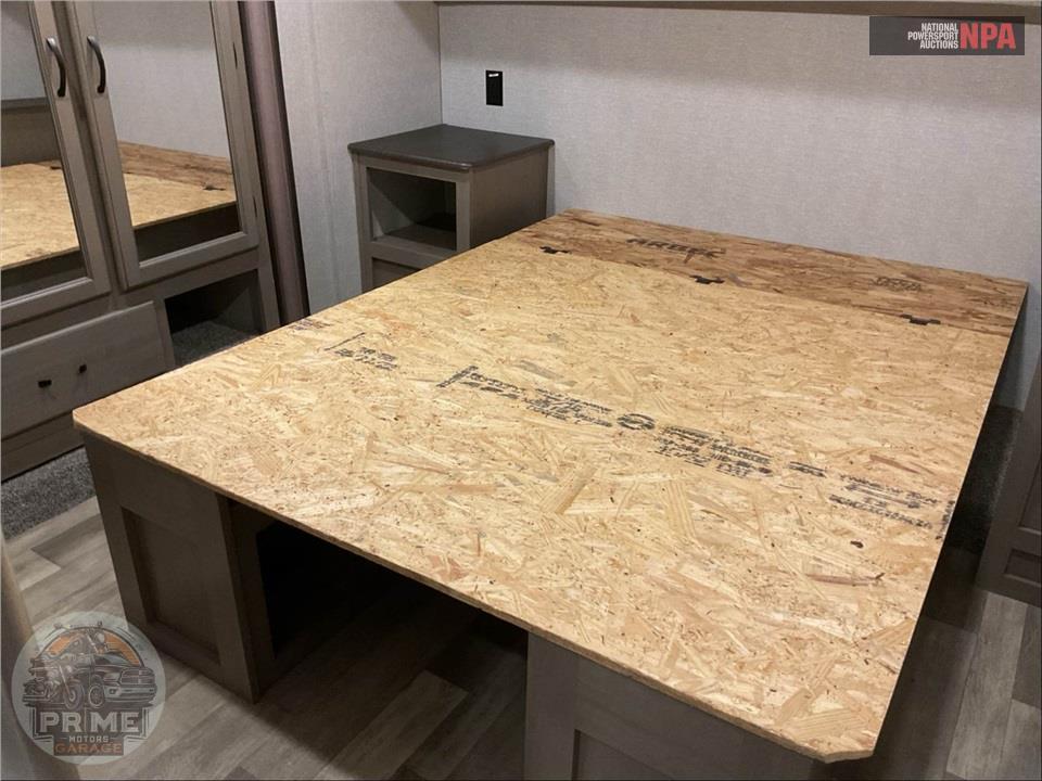 2023 Coachmen By Forest River M-367 BH - CHAPARRAL FIFTH WHEEL SERIES — фото 11