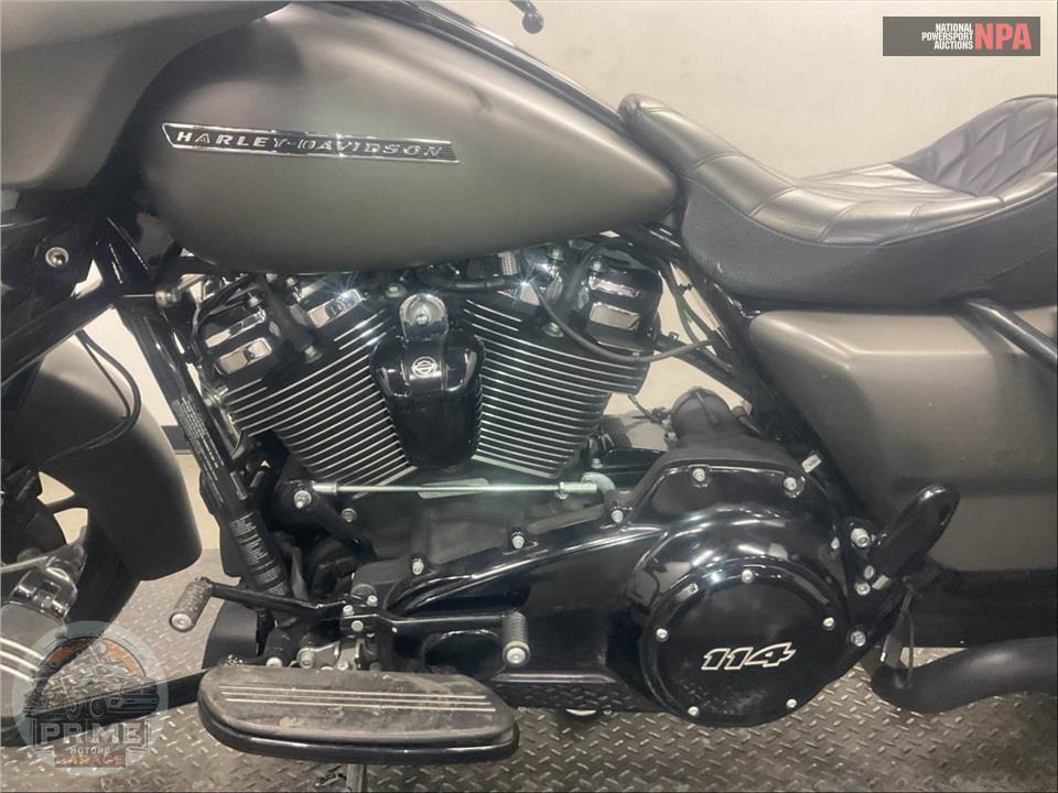 2019 Harley-Davidson FLHXS STREET GLIDE SPECIAL — фото 7