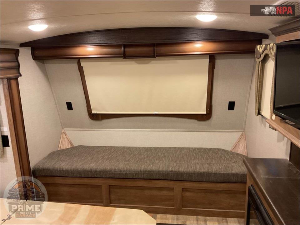 2017 Keystone Rv M-3811 MS - MONTANA FIFTH WHEEL SERIES — фото 12