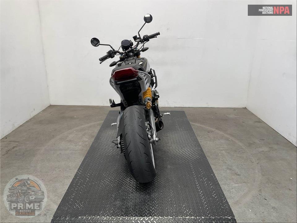 2023 Indian Motorcycle FTR R CARBON — фото 4