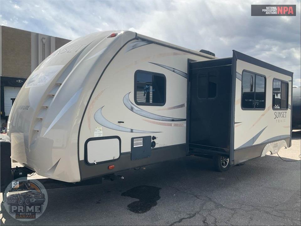 2017 Crossroads Rv M-250RB SUNSET TRAIL SUPER LITE SERIES — фото 2