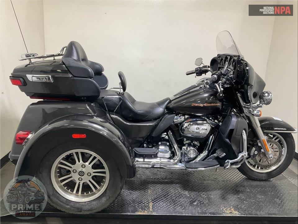 2019 HARLEY-DAVIDSON FLHTCUTG TRI GLIDE ULTRA