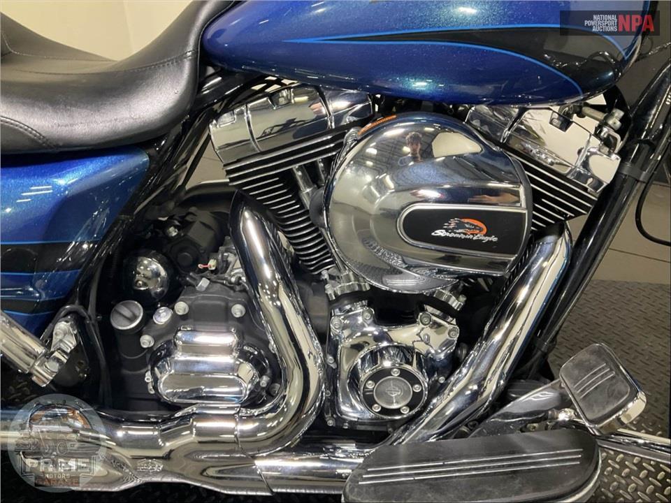 2014 Harley-Davidson FLHX STREET GLIDE — фото 6