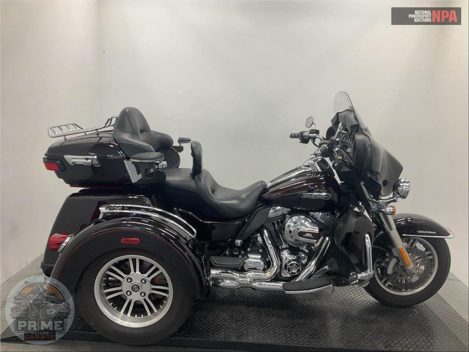 2014 Harley-Davidson FLHTCUTG TRIGLIDE ULTRA CLASSIC — фото 1