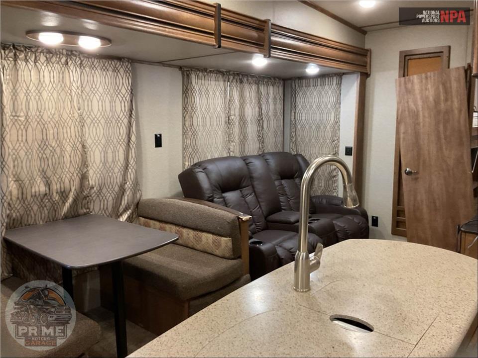 2018 Keystone Rv M-367 BH - LAREDO FIFTH WHEEL SERIES — фото 7