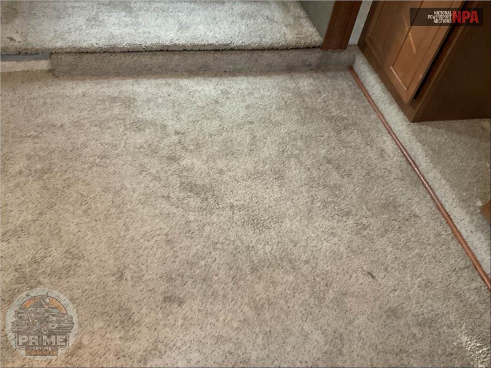2017 Highland Ridge Rv M-376FBH - ROAMER FIFTH WHEEL SERIES — фото 33