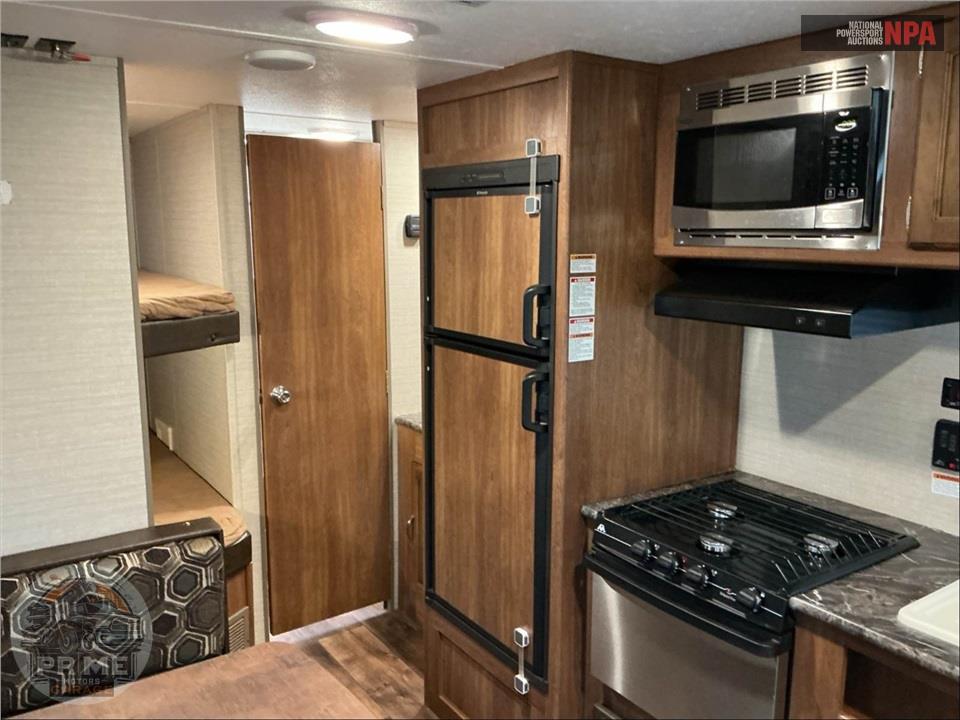 2017 Keystone Rv M-2600 TB SUMMERLAND SERIES — фото 7