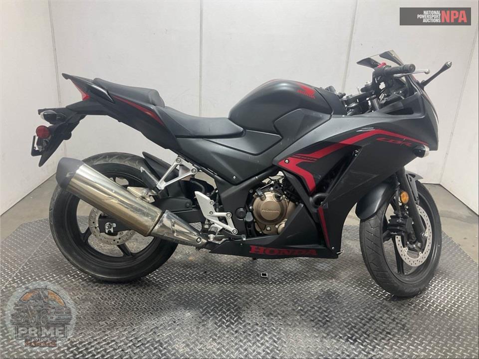 2022 Honda CBR300R — фото 1