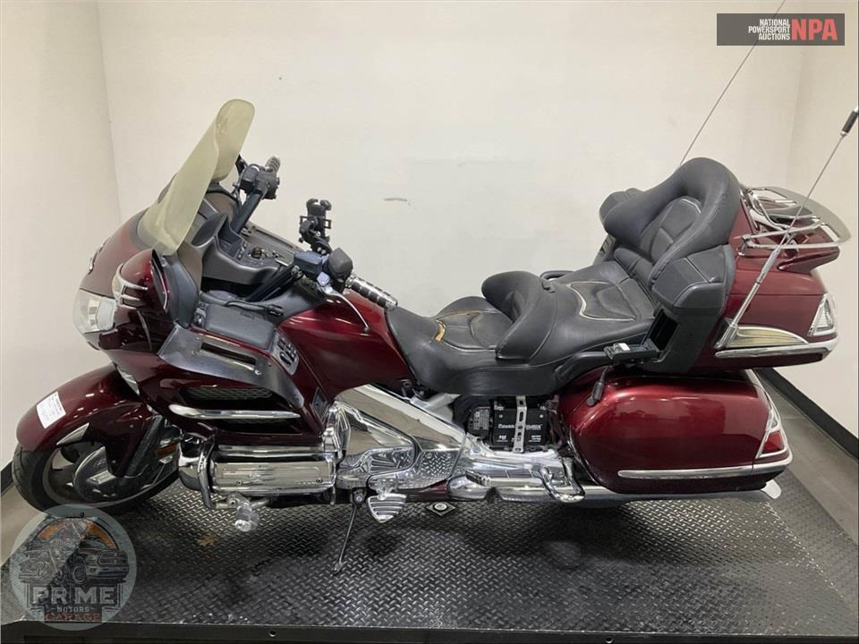 2008 Honda GL1800HPNM8 GOLDWING — фото 3