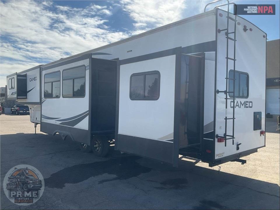 2023 Crossroads Rv M-4051 BH - CAMEO FIFTH WHEEL SERIES — фото 3