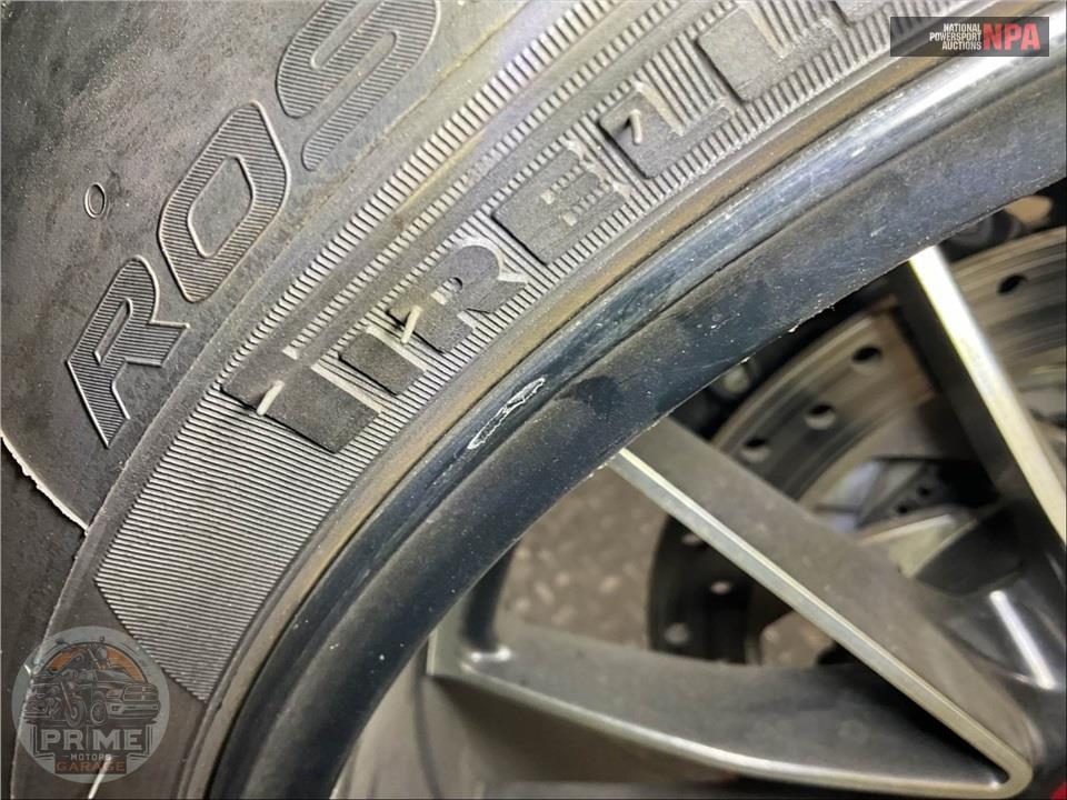 2011 Ducati DIAVEL CARBON — фото 18