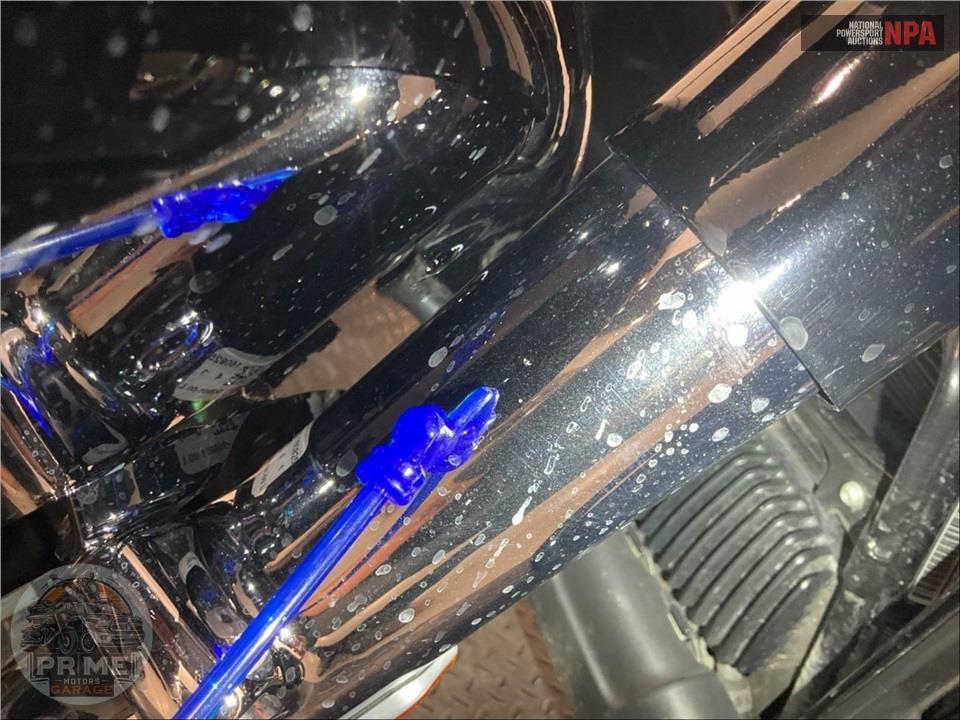2017 Harley-Davidson FLHXSE CVO STREET GLIDE — фото 39