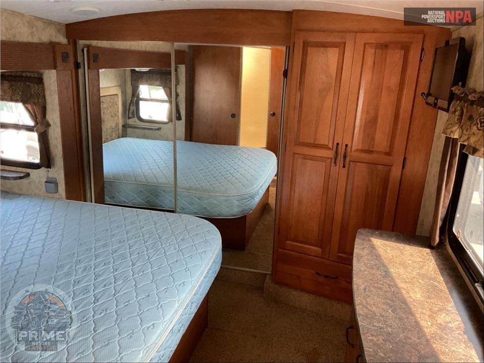 2013 Keystone Rv M-346 LBQ - MONTANA MOUNTAINEER FIFTH WHEEL SERIES — фото 13