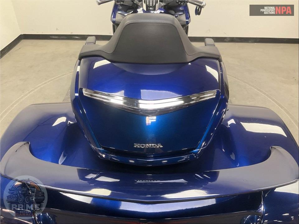 2018 Honda GL1800D GOLDWING TOUR DCT (BLUE) — фото 17
