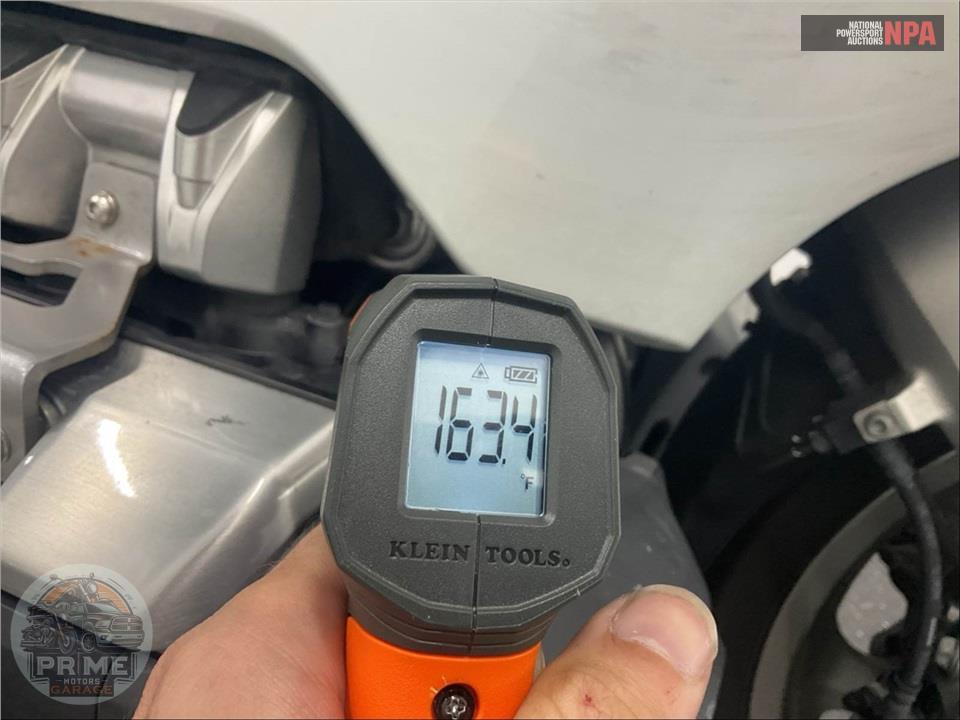 2018 Honda GL1800 GOLDWING TOUR (WHITE) — фото 8