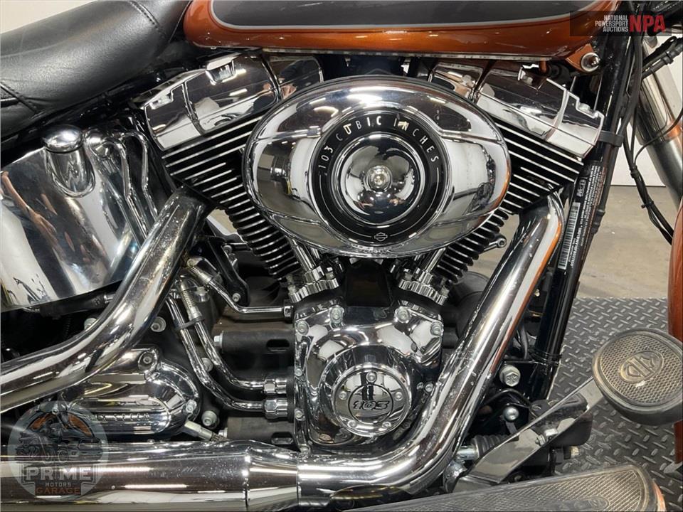 2015 Harley-Davidson FLSTC HERITAGE SOFTAIL CLASSIC — фото 6