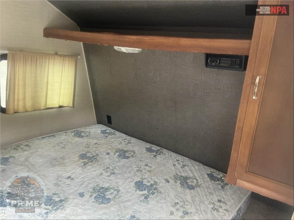 2016 Keystone Rv M-1800 BH SUMMERLAND MINI SERIES — фото 11