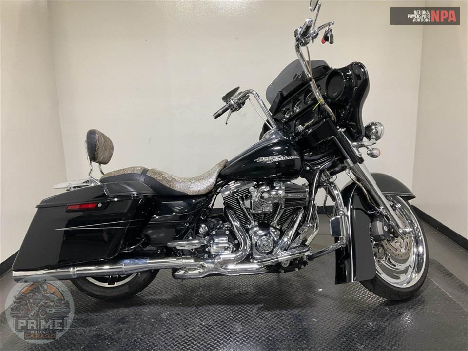 2014 Harley-Davidson FLHXS STREET GLIDE — фото 1