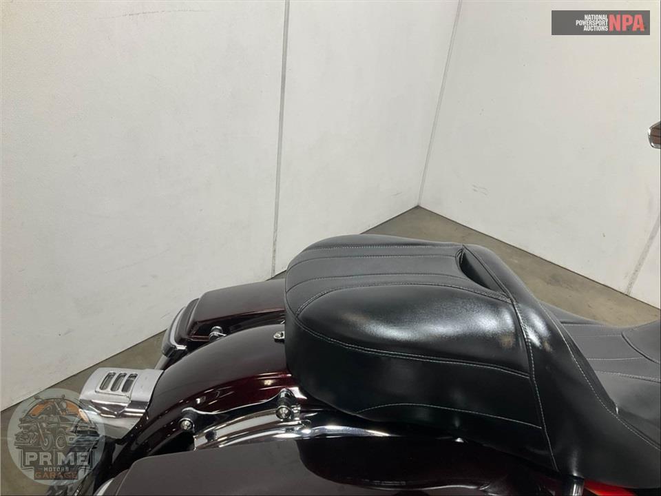 2017 Harley-Davidson FLHTKSE CVO ULTRA LIMITED — фото 21