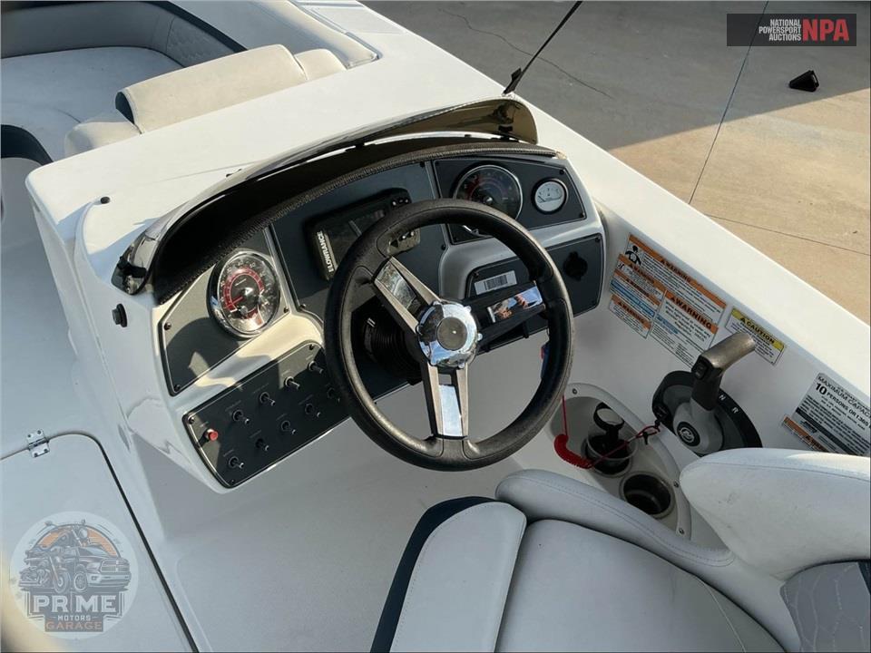 2022 Hurricane Boat SS 192RL(*) SUNDECK SPORT SERIES L=19/E=1-150HP MERC — фото 24