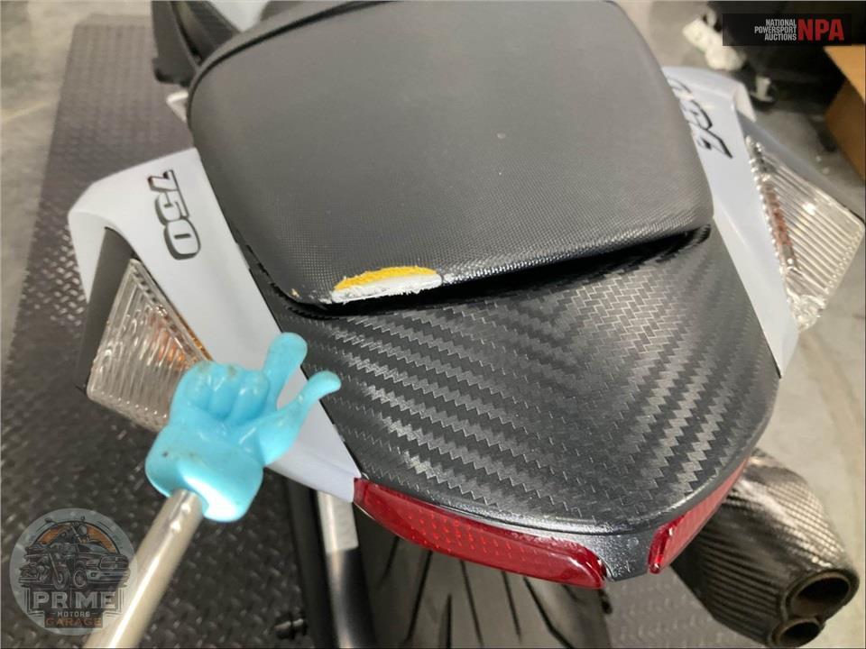 2022 Suzuki GSX-R750 — фото 19