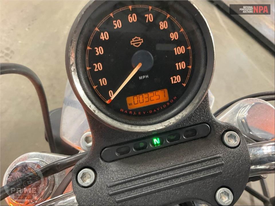 2017 Harley-Davidson XL883L SUPERLOW — фото 5