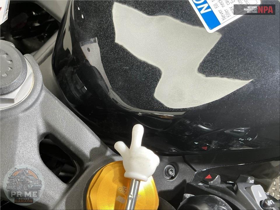 2026 Kawasaki NINJA ZX-4R ABS — фото 16