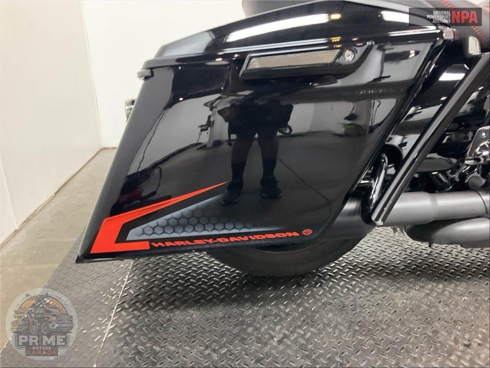 2023 Harley-Davidson FLTRK ROAD GLIDE LIMITED — фото 18