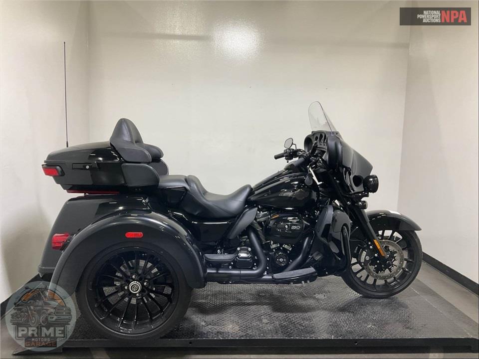 2025 Harley-Davidson FLHTCUTG TRI GLIDE ULTRA CLASSIC — фото 1