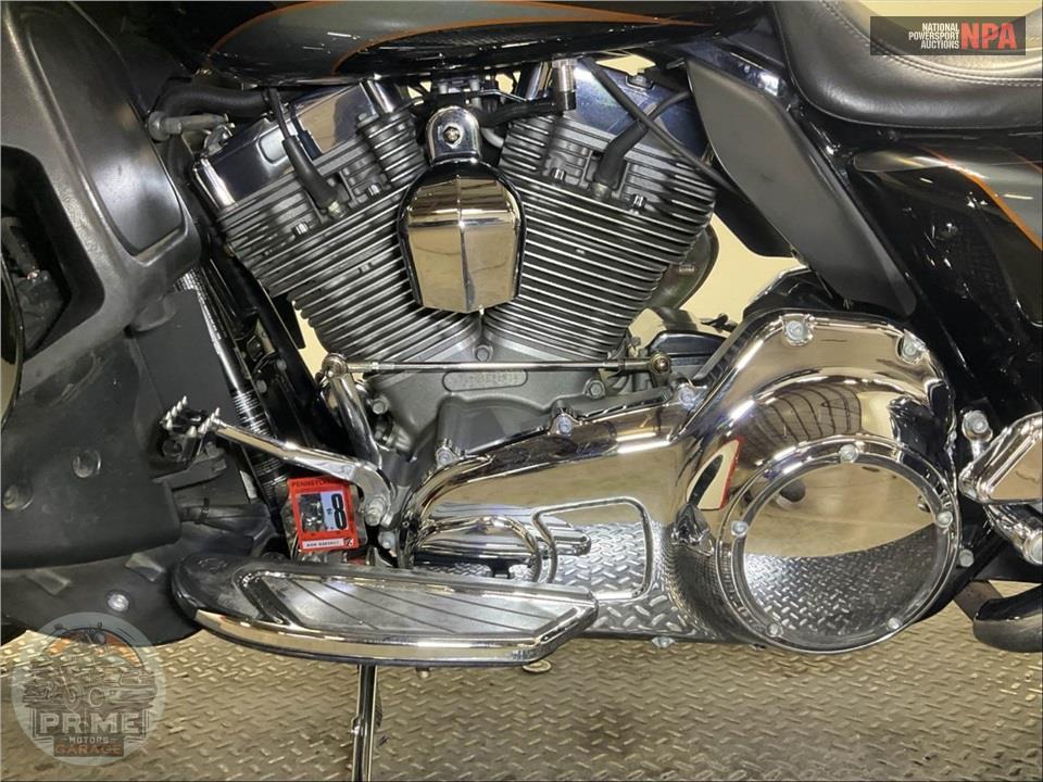 2016 Harley-Davidson FLTRUSE CVO ROAD GLIDE ULTRA — фото 7
