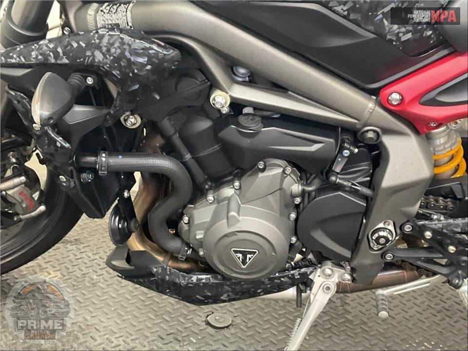 2022 Triumph STREET TRIPLE 765 RS (SILVER) — фото 7