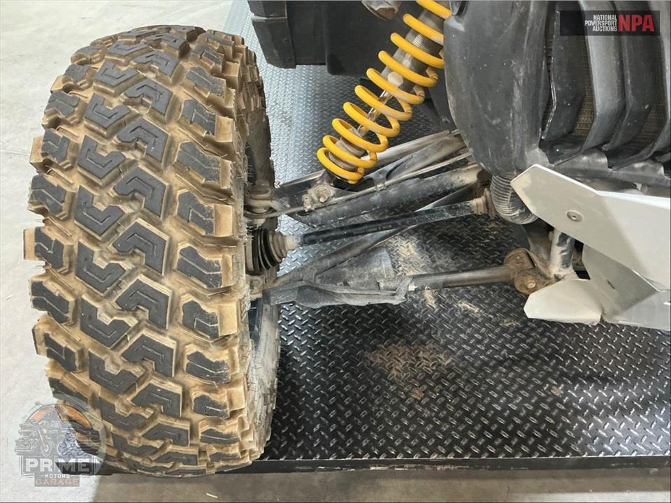 2014 Can-Am MAVERICK MAX 1000R — фото 19