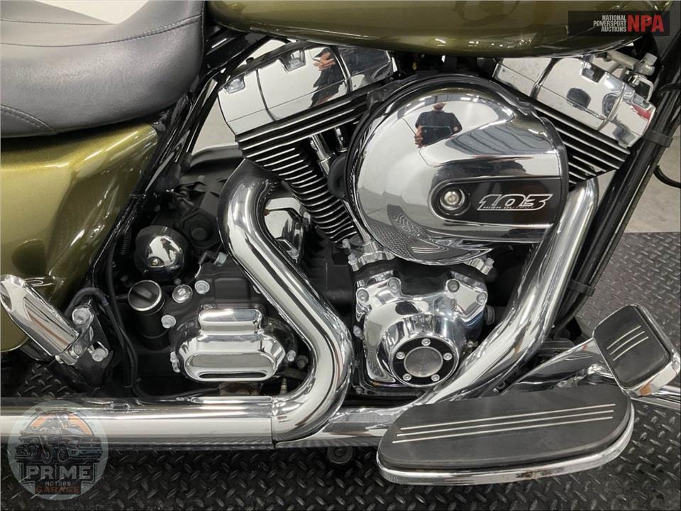 2016 Harley-Davidson FLHX STREET GLIDE — фото 6